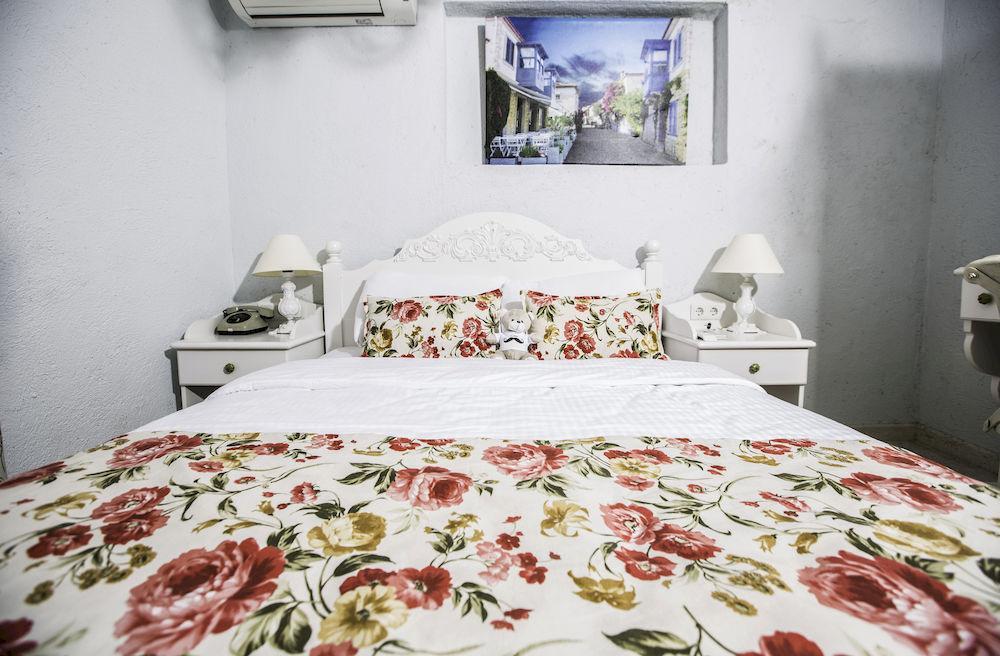 The White Hotel Alacati Exterior photo